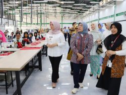 Wabup Bintan Deby Maryanti Dampingi Dirjen IKM Resmikan Gedung Sentra Fashion Sri Kuala Lobam